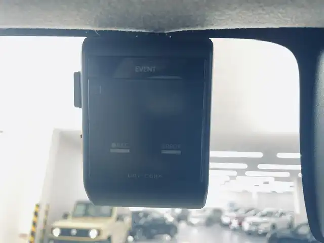 トヨタ タンク カスタムG－T 埼玉県 2019(令1)年 2.6万km ブラックマイカメタリック/パールホワイト2トーン ２トーンルーフ　衝突軽減　両側電動ドア　　９型ナビ　全周囲モニター　Ｂｌｕｅｔｏｏｔｈ　ＨＤＭＩ　フルセグ　ビルトインＥＴＣ　クルーズコントロール　ＬＥＤヘッドライト　オートライト　ＡＨＢ　ドラレコ