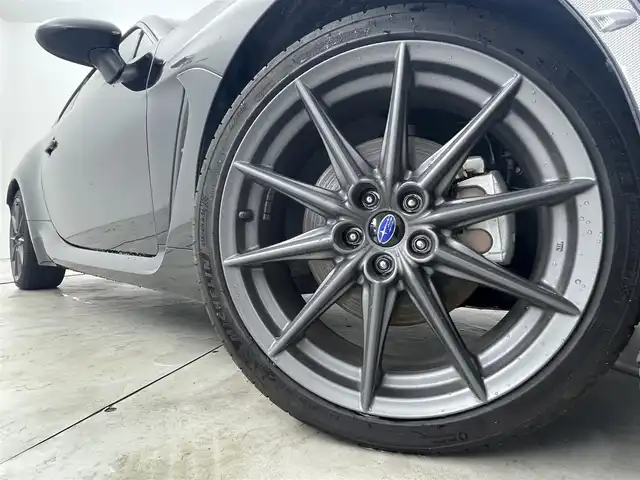 スバル ＢＲＺ S 福岡県 2024(令6)年 1.4万km クリスタルブラックシリカ 純正ナビ（フルセグＴＶ、Bluetooth）　/ＥＴＣ　/ドライブレコーダー　/前席シートヒーター　/レーダークルコン　/コーナーセンサー　/横滑り防止装置　/盗難防止装置　/ＡＢＳ　/ＬＥＤヘッドライト　/純正１８インチアルミホイール