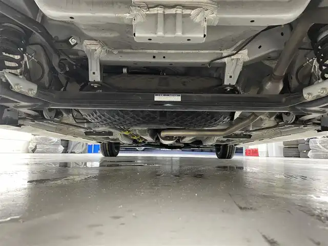 トヨタ ルーミー カスタムG－T 滋賀県 2020(令2)年 2.4万km パールホワイトⅢ TRDエアロ/純正9インチナビ/【Bluetooth/CD/DVD/フルセグTV】/バックカメラ/ETC/ワイヤレス充電/シートヒーター/両側パワースライドドア/追従クルーズコントロール/レーンキープアシスト/LEDライト/電動パーキングブレーキ/オートホールド/アイドリングストップ/ステアリングスイッチ/電動格納ミラー/スマートキー