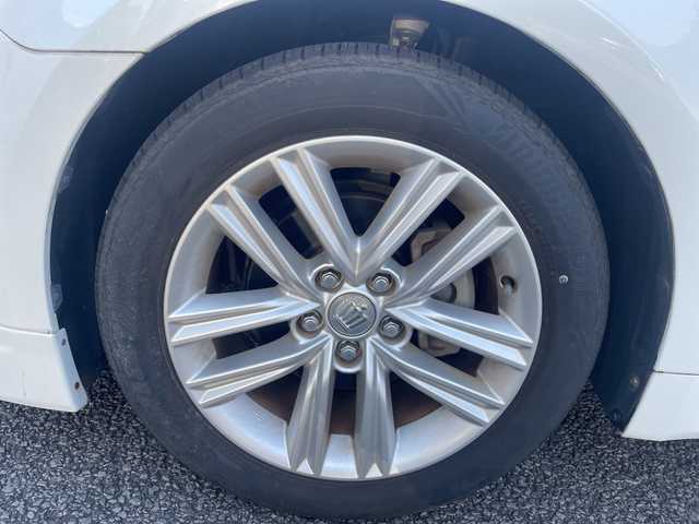 トヨタ クラウン アスリート アスリート 静岡県 2015(平27)年 1.4万km ホワイトパールクリスタルシャイン ワンオーナー/純正ナビ（TV.BT.AM.FM）/純正LEDヘッドライト/純正アルミホイール18インチ/純正フロアマット/純正バイザー/クルーズコントロール追従なし/衝突軽減システム/エンジンプッシュスタート/ETC/スマートキー