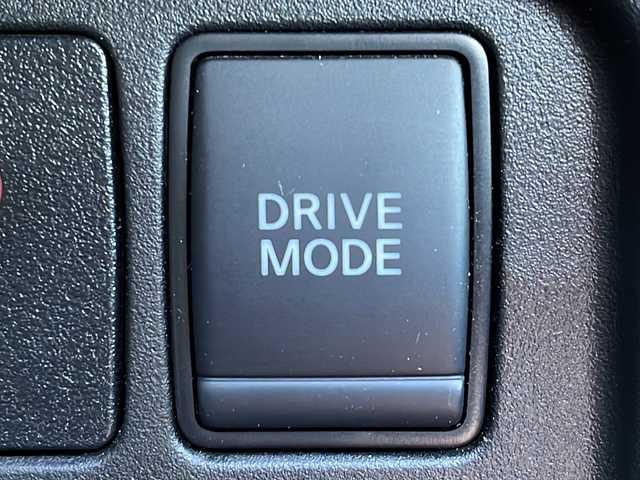 日産 セレナ e－パワー ハイウェイスター V 岐阜県 2022(令4)年 4.2万km ブリリアントホワイトパール 禁煙車/純正10型ナビ/AM/FM/CD/DVD/BR/BT/AUX/SD/フルセグTV/アラウンドビューモニター/エマージェンシーブレーキ/プロパイロット/両側パワースライドドア/ハンズフリースライドドア/インテリジェントルームミラー/BSI/純正フリップダウンモニター/オートライト/LEDヘッドライト/フォグランプ/オートハイビーム/純正アルミホイール/ドライブレコーダー