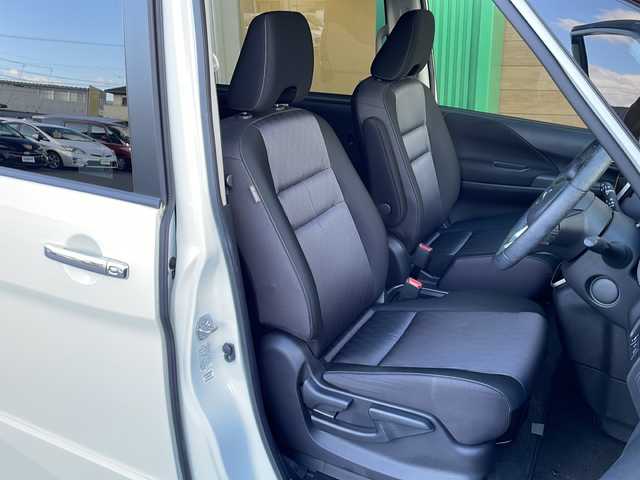 日産 セレナ e－パワー ハイウェイスター V 岐阜県 2022(令4)年 4.2万km ブリリアントホワイトパール 禁煙車/純正10型ナビ/AM/FM/CD/DVD/BR/BT/AUX/SD/フルセグTV/アラウンドビューモニター/エマージェンシーブレーキ/プロパイロット/両側パワースライドドア/ハンズフリースライドドア/インテリジェントルームミラー/BSI/純正フリップダウンモニター/オートライト/LEDヘッドライト/フォグランプ/オートハイビーム/純正アルミホイール/ドライブレコーダー