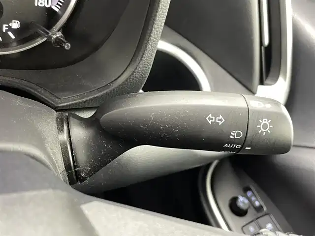 トヨタ ヴォクシー S－G 熊本県 2023(令5)年 2.2万km アティチュードブラックマイカ 純正10.5インチディスプレイオーディオ　/（フルセグ・ＢＴ・ＣＤ・DVD・ApplCarPlay・AndroidAuto・HDMI・USB）　/バックカメラ/純正前方ドライブレコーダーDRTーH68A/ビルトインETC2.0/両側パワースライドドア/前後クリアランスソナー/トヨタセーフティーセンス/・プリクラッシュセーフティ/・レーントレーシングアシスト/・レーンディパーチャーアラート/・レーダークルーズコントロール/・アダブティブハイビームシステム/・ロードサインアシスト/・ドライバー異常対応システム/・発進お知らせ機能/・フロントクロストラフィックアラート/・レーンチェンジアシスト/横滑り防止/純正フロアマット/純正１６インチAW/オートライト/オートマチックハイビーム/LEDヘッドライト/スマートキー/プッシュスタート/スペアキー1本