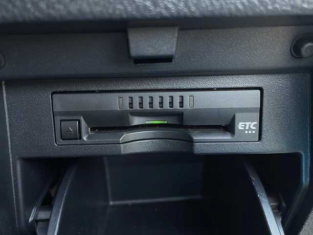 トヨタ アルファード S Aパッケージ 秋田県 2016(平28)年 8.2万km ホワイトパールクリスタルシャイン アルパイン製アルファード専用ナビ　型式 EX11V/（Bluetooth/フルセグTV/CD/DVD/SD）/バックカメラ/アルパイン製後席モニター/ETC/3列シート/両側パワースライドドア/社外品皮調シートカバー/デュアルエアコン/18インチ純正アルミホイール/クルーズコントロール/オートライト
