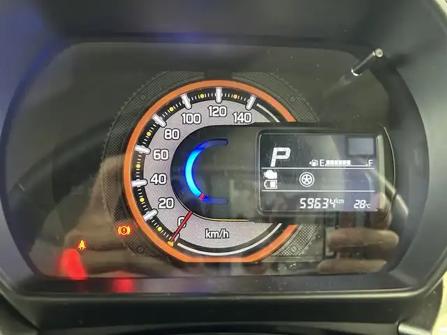 スズキ スペーシア ギア HYBRID XZ 鹿児島県 2021(令3)年 6万km アクティブイエロー/ガンメタリック2トーン 禁煙車　/社外ナビ　/フルセグＴＶ　/Ｂｌｕｅｔｏｏｔｈ　/バックカメラ　/アイドリングストップ　/デュアルカメラブレーキサポート　/後席サーキュレーター　/ステリモ　/両側パワスラ　/ルーフレール　/レーンキープアシスト/社外フロアマット/電格ミラー/LEDヘッドライト/スマートキー/スペアキー/ETC