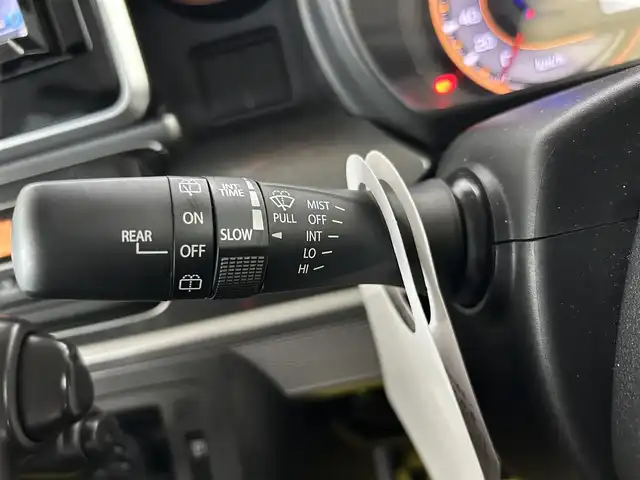スズキ スペーシア ギア HYBRID XZ 鹿児島県 2021(令3)年 6万km アクティブイエロー/ガンメタリック2トーン 禁煙車　/社外ナビ　/フルセグＴＶ　/Ｂｌｕｅｔｏｏｔｈ　/バックカメラ　/アイドリングストップ　/デュアルカメラブレーキサポート　/後席サーキュレーター　/ステリモ　/両側パワスラ　/ルーフレール　/レーンキープアシスト/社外フロアマット/電格ミラー/LEDヘッドライト/スマートキー/スペアキー/ETC