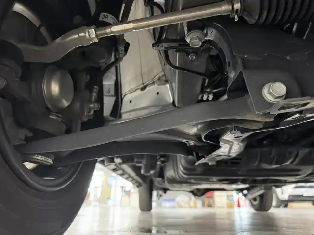 ダイハツ アトレー バン RS 三重県 2022(令4)年 1.8万km ブラックマイカメタリック ガソリン・ターボ/FR/インパネCVT/純正 9インチディスプレイオーディオ/（FM/AM/TV/Bluetooth/USB/iPod/HDMI/AndroidAuto/AppleCarPlay/ドラレコ）/バックカメラ/両側パワースライドドア（タッチ＆ゴーロック機能付）/ドライブレコーダー 前後/ビルトインETC/スマートアシスト/・衝突回避支援ブレーキ機能（対車両・対歩行者（昼夜））/・ブレーキ制御付誤発進抑制機能（前方・後方）/・衝突警報機能（対車両・対歩行者（昼夜））/・車線逸脱抑制制御・車線逸脱警報・路側逸脱警報・ふらつき警報/・全車速追従機能付ACC（アダプティブクルーズコントロール）/・LKC（レーンキープコントロール）/・コーナーセンサー（フロント2個／リヤ4個）/・標識認識機能（進入禁止／最高速度／一時停止）/装備/【OP】視界補助パック（＆バックカメラ）/●スマートインナーミラー/【OP】LEDパック/●LEDヘッドランプ＆フォグランプ、ルームランプ、荷室灯/●アダプティブドライビングビーム/●サイドビューランプ/・革調シートカバー/・オートエアコン/・オートライト/・ステアリングスイッチ/・純正12inAW/・スマートキーx2/など