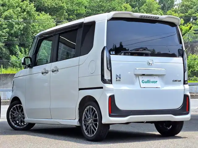 ホンダ Ｎ ＢＯＸ カスタム ターボ 大阪府 2024(令6)年 0.5万km プラチナホワイトパール /禁煙車//ワンオーナー//純正9インチナビ/Gather/[LXU-242NBi]//フルTV/Bluetooth/USB/DVD/CD//AppleCarPlay/AndroidAuto//バックカメラ/マルチビューカメラ(全方位カメラ）//パドルシフト//ETC//ハーフレザーシート//前席パワーシート//両側パワースライドドア//前後ドラレコ【TZ-D215W】//コーナーセンサー//純正15AW//衝突軽減ブレーキ//アダプティブクルーズコントロール//車線維持支援システム（LKAS)//オートハイビーム