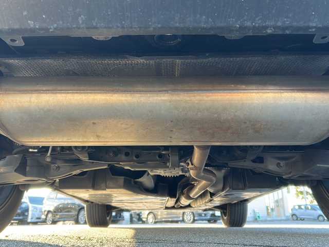 トヨタ ハリアー G 富山県 2022(令4)年 5万km ホワイトパールクリスタルシャイン ワンオーナー/セーフティセンス/純正8型ナビ/(AM/FM/BT/フルセグ)/バックカメラ/パワーバックドア/ETC2.0/レーダークルーズコントロール/デジタルインナーミラー/Clazzioシートカバー/ハーフレザーシート/パワーシート(D席)/革巻きステアリング/ステアリングスイッチ/コーナーセンサー(前後)/AUTOライト/LEDヘッドライト/フォグランプ/AUTOハイビーム/横滑り防止/プッシュスタート/スマートキー