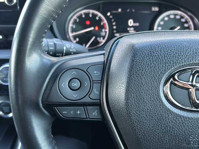 トヨタ ハリアー G 富山県 2022(令4)年 5万km ホワイトパールクリスタルシャイン ワンオーナー/セーフティセンス/純正8型ナビ/(AM/FM/BT/フルセグ)/バックカメラ/パワーバックドア/ETC2.0/レーダークルーズコントロール/デジタルインナーミラー/Clazzioシートカバー/ハーフレザーシート/パワーシート(D席)/革巻きステアリング/ステアリングスイッチ/コーナーセンサー(前後)/AUTOライト/LEDヘッドライト/フォグランプ/AUTOハイビーム/横滑り防止/プッシュスタート/スマートキー