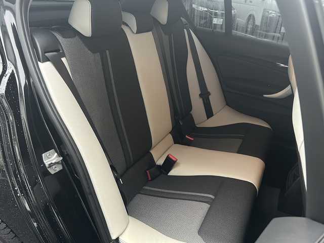 ＢＭＷ １１８ｉ スタイル 愛知県 2016(平28)年 1.2万km サファイアブラックP ワンオーナー/HDDナビ/フルセグテレビ/Bluetooth/ドライブレコーダー/バックカメラ/アイドリングストップ/ウィンカーミラー/クルーズコントロール/プッシュスタート/パワーバックドア/ETC/ステアリングスイッチ/純正フォグランプ/インテリジェントセーフティー/レーンディパーチャーウォーニング/保証書/取扱説明書
