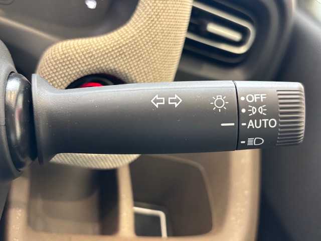 ホンダ フリード AIR EX 埼玉県 2025(令7)年 0.1万km プラチナホワイトパール ホンダセンシング/社外ディスプレイオーディオ/バックカメラ/両側パワースライドドア/アダプティブクルーズコントロール/LEDオートライト/ハーフレザー/シートヒーター/純正15インチAW/ステアリングスイッチ/プッシュスタート/ETC/禁煙車