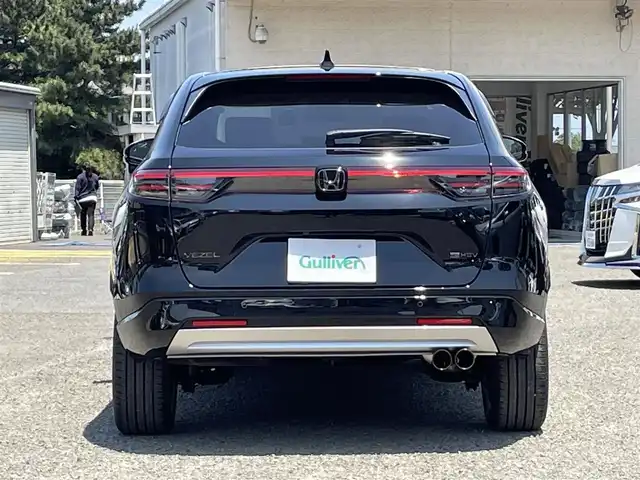 ホンダ ヴェゼル ハイブリッド e:HEV Z 宮城県 2024(令6)年 0.7万km クリスタルブラックパール /純正９インチメモリナビ//フルセグテレビ/CarPlay/AndroidAuto/BT//バックカメラ//前席シートヒーター/ステアリングヒーター//ハンズフリーアクセスパワーテールゲート(予約クローズ機能付)//ワイヤレス充電//ビルトインETC2.0//ホンダセンシング//レーダークルーズコントロール//レーンキープアシスト//ブラインドスポットモニター//LEDヘッドライト/オートハイビーム//社外ドライブレコーダー前後//スマートキーx2