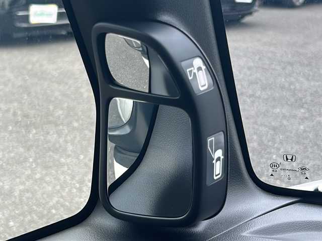 ホンダ Ｎ ＢＯＸ G Lパッケージ 岐阜県 2016(平28)年 7.9万km プレミアムホワイトパールⅡ ディーラーナビ/FM/AM/フルセグテレビ/CD/DVD/MusicRack/iPod/SD/USB/BLUETOOTHAUDIO/UTR/AUX/HDMI/ビルトインETC/片側パワースライドドア/横滑り防止装置/Ecoモード/純正マット/Allercleanシート/ドアバイザー/電動格納ミラー/後席テーブル/バックカメラ/プッシュスタート