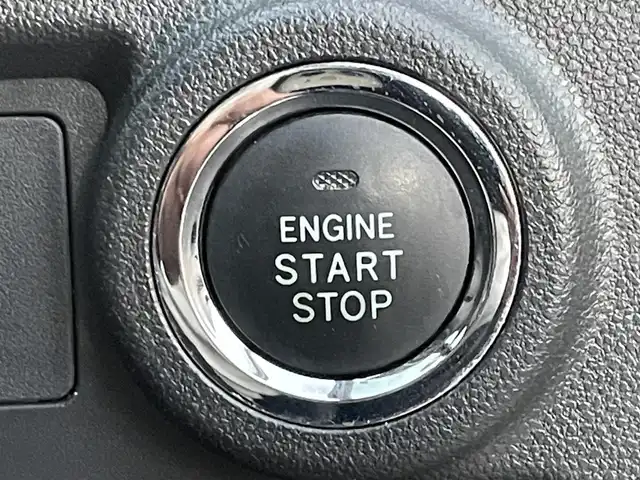 トヨタ パッソ モーダ　S 香川県 2017(平29)年 6.7万km ブラックマイカメタリック/パウダリーベージュメタリック 2トーン ケンウッドナビ/　CD DVD BT フルセグTV/衝突被害軽減装置/アイドリングストップ/横滑り防止装置/LEDヘッドライト/プッシュスタート/スマートキー/純正フロアマット/ドアバイザー/電動格納ウィンカーミラー