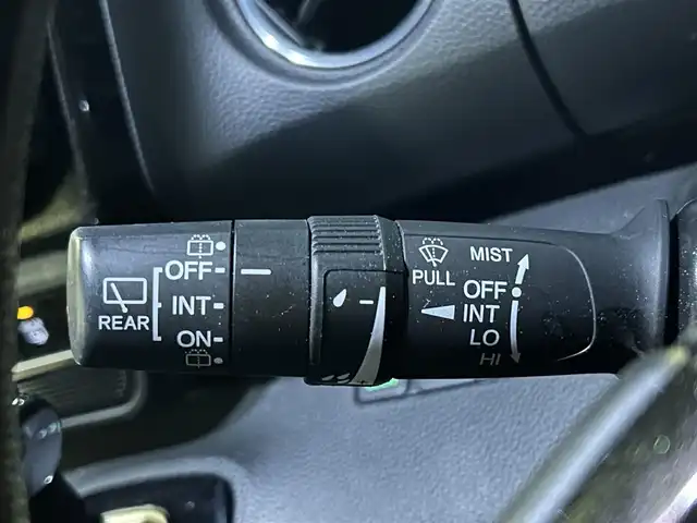 ホンダ Ｎ ＢＯＸ カスタム G L ターボ ホンダセンシング 静岡県 2019(平31)年 3.3万km クリスタルブラックパール ユーザー買取車両/ワンオーナー/純正SDナビ（VXU-195NBi）/【AM/FM/TV/CD/BT/SD】/純正15インチAW/純正サイドエアロパーツ/MTモード付AT/パドルシフト/エンジンスタートボタン/クルーズコントロール（追従走行あり）/USB入力端子/ETC/ドライブレコーダー/ベンチシート/ハーフレザーシート/両側パワースライドドア/横滑り防止装置/レーンアシスト/衝突被害軽減システム/保証書/取扱説明書