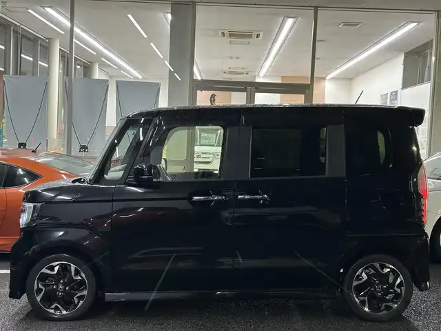 ホンダ Ｎ ＢＯＸ カスタム G L ターボ ホンダセンシング 静岡県 2019(平31)年 3.3万km クリスタルブラックパール ユーザー買取車両/ワンオーナー/純正SDナビ（VXU-195NBi）/【AM/FM/TV/CD/BT/SD】/純正15インチAW/純正サイドエアロパーツ/MTモード付AT/パドルシフト/エンジンスタートボタン/クルーズコントロール（追従走行あり）/USB入力端子/ETC/ドライブレコーダー/ベンチシート/ハーフレザーシート/両側パワースライドドア/横滑り防止装置/レーンアシスト/衝突被害軽減システム/保証書/取扱説明書