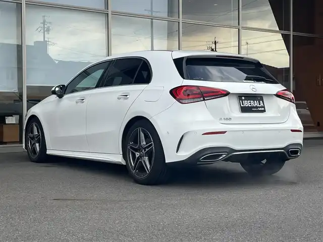メルセデス・ベンツ Ａ１８０ スタイル AMGライン 岐阜県 2018(平30)年 2.5万km ポーラホワイト レーダーセーフティパッケージ/　アクティブブレーキアシスト/　PRE-SAFEプラス/　アクティブブラインドスポットアシスト/　アクティブレーンキーピングアシスト/　アクティブステアリングアシスト/ナビゲーションパッケージ/　ナビゲーション/　フルセグTV　Bluetooth/AMGライン/　マルチビームLEDヘッドライト/　アダプティブハイビームアシストプラス/メモリー機能付きパワーシート/シートヒーター/パーキングアシストリアビューカメラ