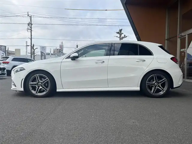 メルセデス・ベンツ Ａ１８０ スタイル AMGライン 岐阜県 2018(平30)年 2.5万km ポーラホワイト レーダーセーフティパッケージ/　アクティブブレーキアシスト/　PRE-SAFEプラス/　アクティブブラインドスポットアシスト/　アクティブレーンキーピングアシスト/　アクティブステアリングアシスト/ナビゲーションパッケージ/　ナビゲーション/　フルセグTV　Bluetooth/AMGライン/　マルチビームLEDヘッドライト/　アダプティブハイビームアシストプラス/メモリー機能付きパワーシート/シートヒーター/パーキングアシストリアビューカメラ