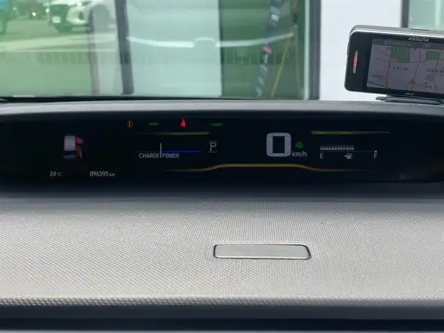 ホンダ ステップワゴン スパーダ ハイブリッド G EX ホンダセンシング 香川県 2018(平30)年 9.7万km プレミアムスパークルブラックパール 登録時走行距離：96394km/純正10型ナビ/　CD DVD BT　フルセグTV/純正11.6型フリップダウンモニター/全方位カメラ/両側パワースライドドア/ホンダセンシング/レーダークルーズコントロール/レーンキープアシスト/LEDヘッドライト/オートライト/フォグランプ/横滑り防止装置/ビルトインETC/ハーフレザーシート/シートヒーター/革巻きステアリング/ステアリングスイッチ/プッシュスタート/スマートキー/スペアキー
