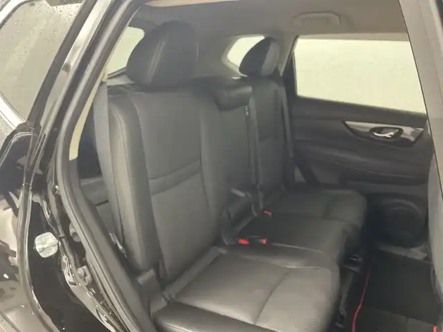 日産 エクストレイル 20X 群馬県 2017(平29)年 8.4万km ダイヤモンドブラック 純正９型ナビ　フルセグＴＶ　全周囲カメラ　衝突被害軽減ブレーキ　レーンアシスト　シートヒーター　デジタルインナーミラー　電動リアゲート　ＬＥＤヘットライト　ドライブレコーダー　ＥＴＣ　スマートキー