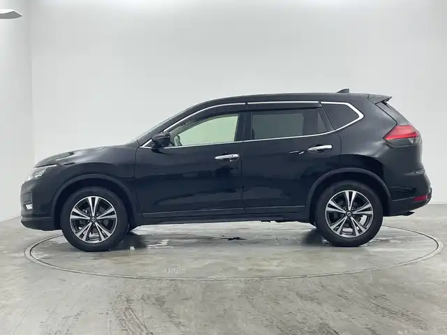 日産 エクストレイル 20X 群馬県 2017(平29)年 8.4万km ダイヤモンドブラック 純正９型ナビ　フルセグＴＶ　全周囲カメラ　衝突被害軽減ブレーキ　レーンアシスト　シートヒーター　デジタルインナーミラー　電動リアゲート　ＬＥＤヘットライト　ドライブレコーダー　ＥＴＣ　スマートキー