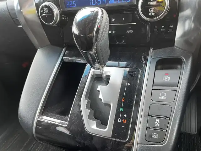 トヨタ アルファード S 石川県 2020(令2)年 6.5万km パール 純正ディスプレイオーディオ/フルセグTV・ナビ/バックカメラ/両側パワースライドドア/LEDヘッドライト/ビルトインETC/ドライブレコーダー/スマートキー/トヨタセーフティセンス/レーダークルーズ/コーナーセンサー/純正アルミホイール