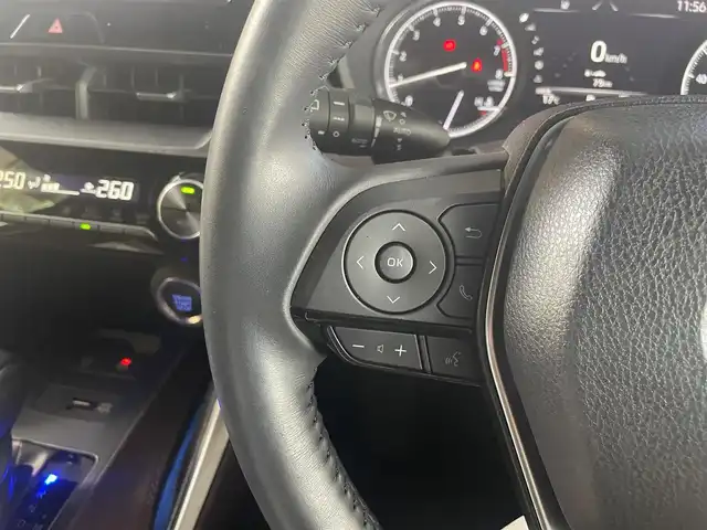 トヨタ ハリアー G 大阪府 2021(令3)年 3.4万km センシュアルレッドマイカ セーフティーセンス/・プリクラッシュセーフティ/・レートレーンシングアシスト/・レーダークルーズコントロール/・アダプディブクハイビームシステム/・ロードサインアシスト/パーキングブレーキサポート/純正ナビ/・Bluetooth/・バックカメラ/純正18インチアルミホイール/ハーフレザー/パワーバックドア/LEDヘッドライト/・オートライト/プッシュスタート/ETC/ワンオーナー/新車保証書/取扱説明書