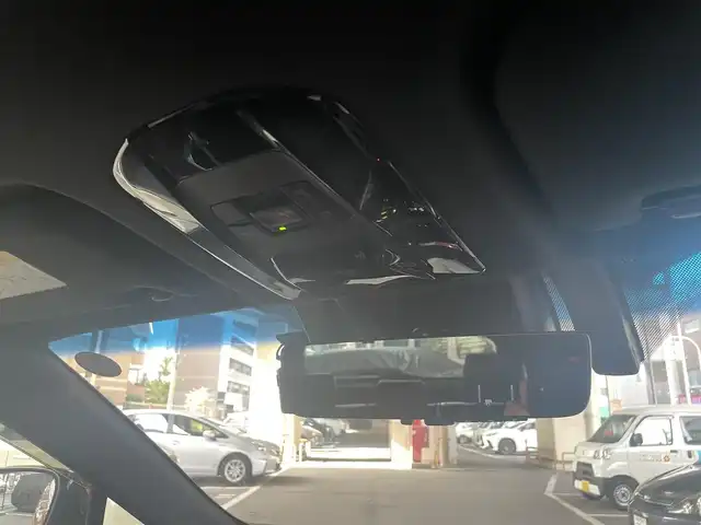 トヨタ ハリアー G 大阪府 2021(令3)年 3.4万km センシュアルレッドマイカ セーフティーセンス/・プリクラッシュセーフティ/・レートレーンシングアシスト/・レーダークルーズコントロール/・アダプディブクハイビームシステム/・ロードサインアシスト/パーキングブレーキサポート/純正ナビ/・Bluetooth/・バックカメラ/純正18インチアルミホイール/ハーフレザー/パワーバックドア/LEDヘッドライト/・オートライト/プッシュスタート/ETC/ワンオーナー/新車保証書/取扱説明書