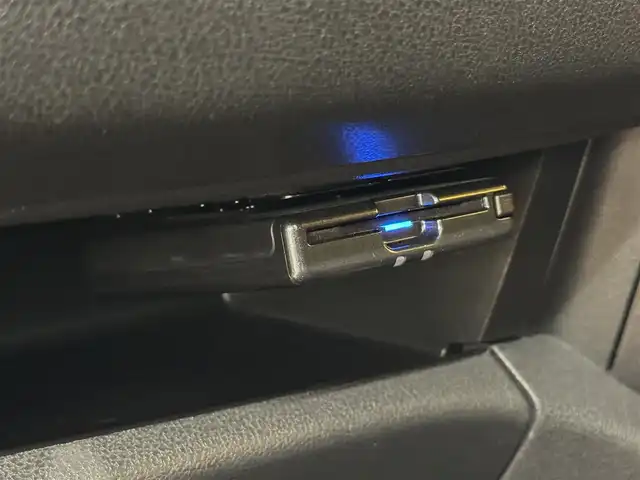 日産 マーチ ニスモS 群馬県 2021(令3)年 0.8万km ブリリアントホワイトパール 社外7インチワイドナビ/・AM/FM/フルセグTV/・CD/DVD/USB/SD/・Bluetooth/MSV/5MT/横滑り防止/バックカメラ/バックフォグランプ/ドライブレコーダー/純正フロアマット/純正ドアバイザー/純正16インチアルミホイール/社外LEDヘッドライト/社外マフラー（フジツボ）/ニスモブレーキホース/スマートキー/プッシュスタート