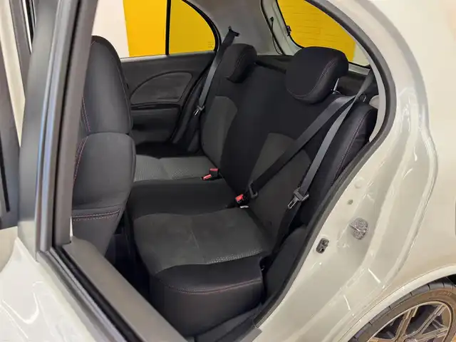 日産 マーチ ニスモS 群馬県 2021(令3)年 0.8万km ブリリアントホワイトパール 社外7インチワイドナビ/・AM/FM/フルセグTV/・CD/DVD/USB/SD/・Bluetooth/MSV/5MT/横滑り防止/バックカメラ/バックフォグランプ/ドライブレコーダー/純正フロアマット/純正ドアバイザー/純正16インチアルミホイール/社外LEDヘッドライト/社外マフラー（フジツボ）/ニスモブレーキホース/スマートキー/プッシュスタート