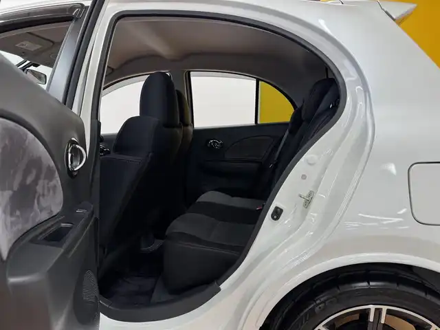 日産 マーチ ニスモS 群馬県 2021(令3)年 0.8万km ブリリアントホワイトパール 社外7インチワイドナビ/・AM/FM/フルセグTV/・CD/DVD/USB/SD/・Bluetooth/MSV/5MT/横滑り防止/バックカメラ/バックフォグランプ/ドライブレコーダー/純正フロアマット/純正ドアバイザー/純正16インチアルミホイール/社外LEDヘッドライト/社外マフラー（フジツボ）/ニスモブレーキホース/スマートキー/プッシュスタート