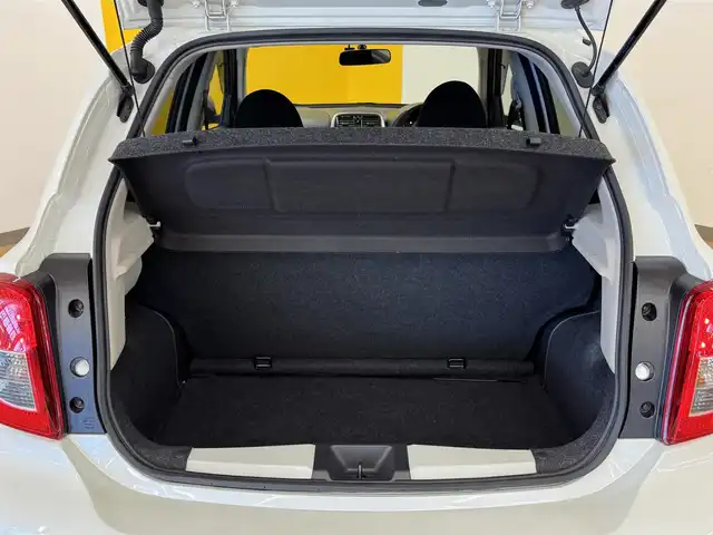 日産 マーチ ニスモS 群馬県 2021(令3)年 0.8万km ブリリアントホワイトパール 社外7インチワイドナビ/・AM/FM/フルセグTV/・CD/DVD/USB/SD/・Bluetooth/MSV/5MT/横滑り防止/バックカメラ/バックフォグランプ/ドライブレコーダー/純正フロアマット/純正ドアバイザー/純正16インチアルミホイール/社外LEDヘッドライト/社外マフラー（フジツボ）/ニスモブレーキホース/スマートキー/プッシュスタート