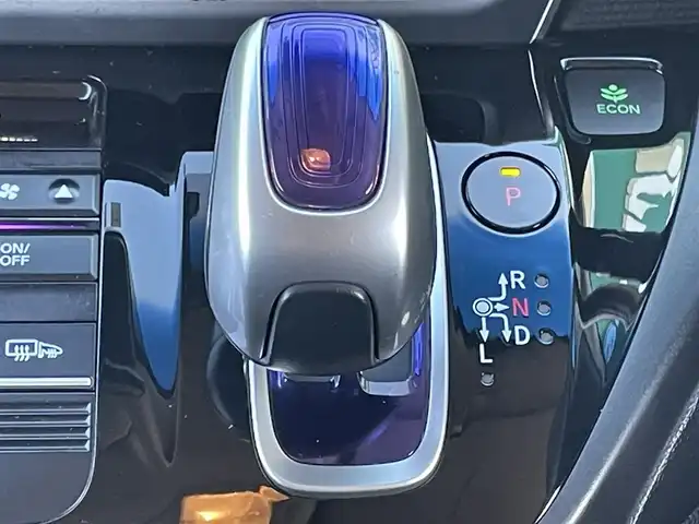 ホンダ フリード＋ ハイブリット G ホンダセンシング 兵庫県 2017(平29)年 7.8万km ホワイトオーキッドパール 7インチナビ/Bluetooth/ビルトインETC/両側パワースライド/レーンキープアシスト/バックカメラ/車線逸脱警報/クルーズコントロール/衝突軽減ブレーキ/LEDヘッドライト/スマートキー/アクセサリーソケット/オートライト