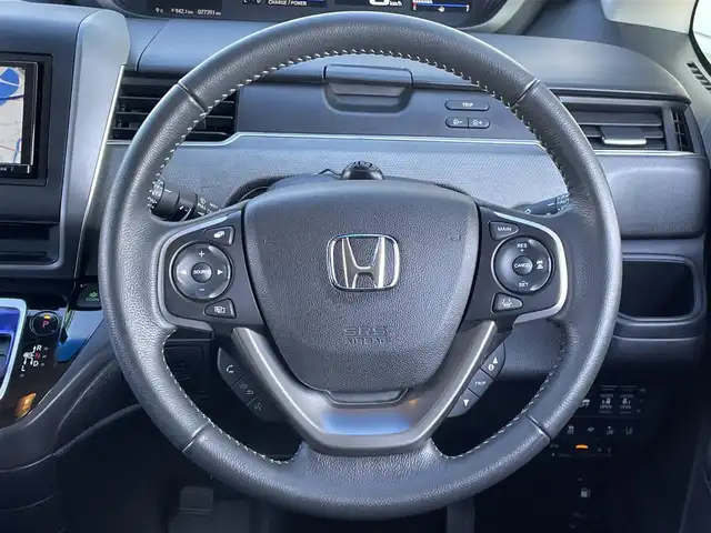 ホンダ フリード＋ ハイブリット G ホンダセンシング 兵庫県 2017(平29)年 7.8万km ホワイトオーキッドパール 7インチナビ/Bluetooth/ビルトインETC/両側パワースライド/レーンキープアシスト/バックカメラ/車線逸脱警報/クルーズコントロール/衝突軽減ブレーキ/LEDヘッドライト/スマートキー/アクセサリーソケット/オートライト