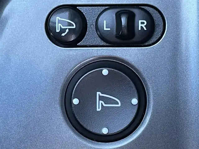 ホンダ フリード＋ ハイブリット G ホンダセンシング 兵庫県 2017(平29)年 7.8万km ホワイトオーキッドパール 7インチナビ/Bluetooth/ビルトインETC/両側パワースライド/レーンキープアシスト/バックカメラ/車線逸脱警報/クルーズコントロール/衝突軽減ブレーキ/LEDヘッドライト/スマートキー/アクセサリーソケット/オートライト