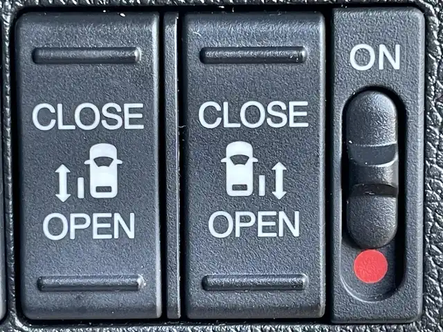 ホンダ フリード＋ ハイブリット G ホンダセンシング 兵庫県 2017(平29)年 7.8万km ホワイトオーキッドパール 7インチナビ/Bluetooth/ビルトインETC/両側パワースライド/レーンキープアシスト/バックカメラ/車線逸脱警報/クルーズコントロール/衝突軽減ブレーキ/LEDヘッドライト/スマートキー/アクセサリーソケット/オートライト