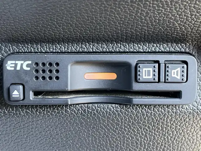 ホンダ フリード＋ ハイブリット G ホンダセンシング 兵庫県 2017(平29)年 7.8万km ホワイトオーキッドパール 7インチナビ/Bluetooth/ビルトインETC/両側パワースライド/レーンキープアシスト/バックカメラ/車線逸脱警報/クルーズコントロール/衝突軽減ブレーキ/LEDヘッドライト/スマートキー/アクセサリーソケット/オートライト