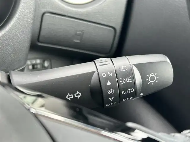 日産 デイズ ルークス HWS X Vセレクション 大阪府 2019(平31)年 2.2万km ホワイトパール 純正８インチナビ　/   フルセグＴＶ/CD/Bluetooth　/アラウンドビューモニター　/エマージェンシーブレーキ/レーンキープアシスト　/両側パワースライドドア　/アイドリングストップ/nano-e付サーキュレーター　/ハーフレザーシート/純正15インチアルミホイール　/純正フロアマット　/プッシュスタート　/スマートキー/ＬＥＤ/取扱説明書/保証書