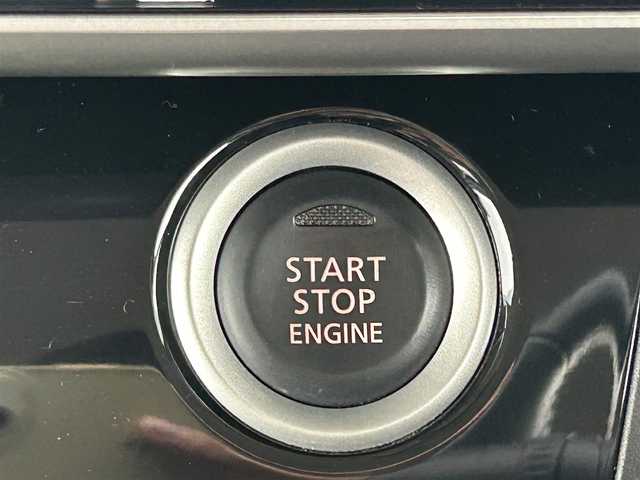 日産 デイズ ルークス HWS X Vセレクション 大阪府 2019(平31)年 2.2万km ホワイトパール 純正８インチナビ　/   フルセグＴＶ/CD/Bluetooth　/アラウンドビューモニター　/エマージェンシーブレーキ/レーンキープアシスト　/両側パワースライドドア　/アイドリングストップ/nano-e付サーキュレーター　/ハーフレザーシート/純正15インチアルミホイール　/純正フロアマット　/プッシュスタート　/スマートキー/ＬＥＤ/取扱説明書/保証書