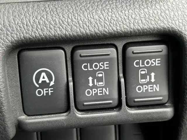 日産 デイズ ルークス HWS X Vセレクション 大阪府 2019(平31)年 2.2万km ホワイトパール 純正８インチナビ　/   フルセグＴＶ/CD/Bluetooth　/アラウンドビューモニター　/エマージェンシーブレーキ/レーンキープアシスト　/両側パワースライドドア　/アイドリングストップ/nano-e付サーキュレーター　/ハーフレザーシート/純正15インチアルミホイール　/純正フロアマット　/プッシュスタート　/スマートキー/ＬＥＤ/取扱説明書/保証書