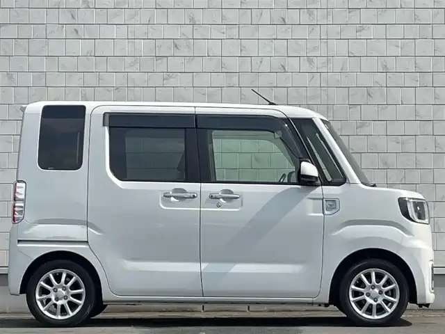 ダイハツ ウェイク G ターボ SA Ⅲ 岩手県 2018(平30)年 6.6万km パールホワイトⅢ 禁煙車/4WD/社外ナビ/→フルセグTV/BT/CD/DVD/バックカメラ/両側パワースライドドア/衝突被害軽減ブレーキ/コーナーセンサー/運転席シートヒーター/ドライブレコーダー/ETC/〇プッシュスタート/〇アイドリングストップ/〇電動格納ミラー/〇ドアバイザー/〇純正フロアマット/純正LEDヘッドライト/オートライト/オートハイビーム/フォグライト