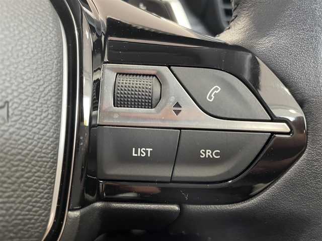 プジョー ２０８ アリュール 福島県 2020(令2)年 1.2万km 赤 純正ディスプレイオーディオ/BT/USB/FM/AM/純正16インチAW(AW＋冬タイヤ積込)/アクティブクルーズコントロール/クリアランスソナー/ハーフレザーシート/360°ビューモニター/ステアリングリモコン/アイドリングストップ/パドルシフト/ドライブレコーダー/USB充電ポート/置くだけ充電/オートライト/LEDヘッドライト/プッシュスタート/フロアマット/ETC
