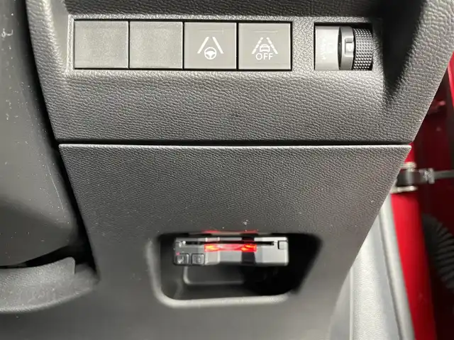 プジョー ２０８ アリュール 福島県 2020(令2)年 1.2万km 赤 純正ディスプレイオーディオ/BT/USB/FM/AM/純正16インチAW(AW＋冬タイヤ積込)/アクティブクルーズコントロール/クリアランスソナー/ハーフレザーシート/360°ビューモニター/ステアリングリモコン/アイドリングストップ/パドルシフト/ドライブレコーダー/USB充電ポート/置くだけ充電/オートライト/LEDヘッドライト/プッシュスタート/フロアマット/ETC