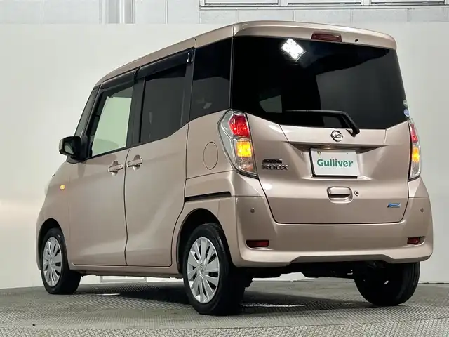 日産 デイズ ルークス X Vセレ +SeftyⅡ 大阪府 2015(平27)年 3.9万km シルキーローズM 純正ナビ　アラウンドビューモニター　フルセグTV Bluetooth　DVD再生　片側パワースライドドア　エマージェンシーブレーキ　ビルトインETC クルーズコントロール　オートライト　HIDヘッドライト　スマートキー