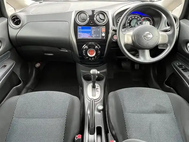 日産 ノート X DIG－S 鳥取県 2012(平24)年 11.1万km スーパーブラック スーパーチャージャー/純正ナビ/ワンセグ/CD/AUX/プッシュエンジンスタート/純正14インチアルミホイール/アイドリングストップ/電動格納ミラー/フロアマット/ドアバイザー/保証書/取扱説明書