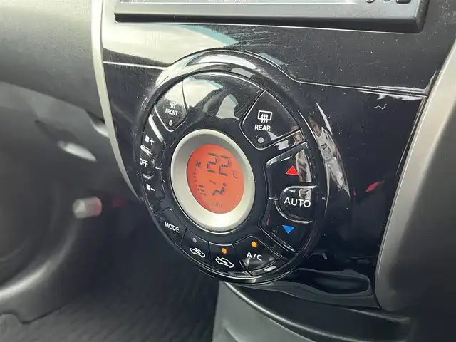 日産 ノート X DIG－S 鳥取県 2012(平24)年 11.1万km スーパーブラック スーパーチャージャー/純正ナビ/ワンセグ/CD/AUX/プッシュエンジンスタート/純正14インチアルミホイール/アイドリングストップ/電動格納ミラー/フロアマット/ドアバイザー/保証書/取扱説明書
