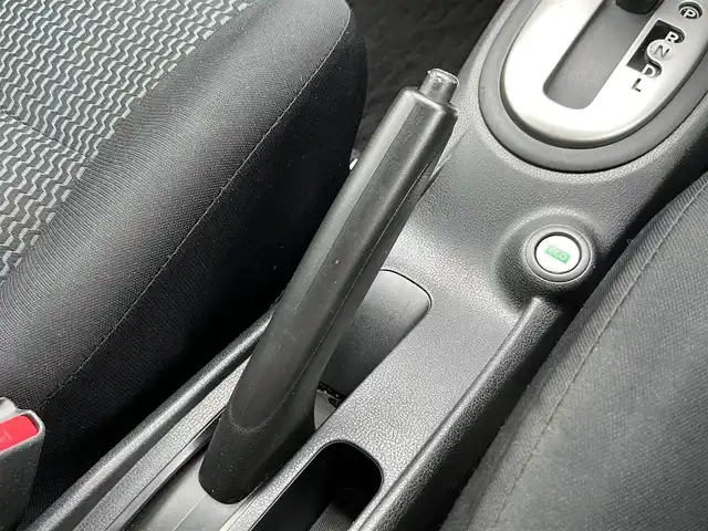 日産 ノート X DIG－S 鳥取県 2012(平24)年 11.1万km スーパーブラック スーパーチャージャー/純正ナビ/ワンセグ/CD/AUX/プッシュエンジンスタート/純正14インチアルミホイール/アイドリングストップ/電動格納ミラー/フロアマット/ドアバイザー/保証書/取扱説明書