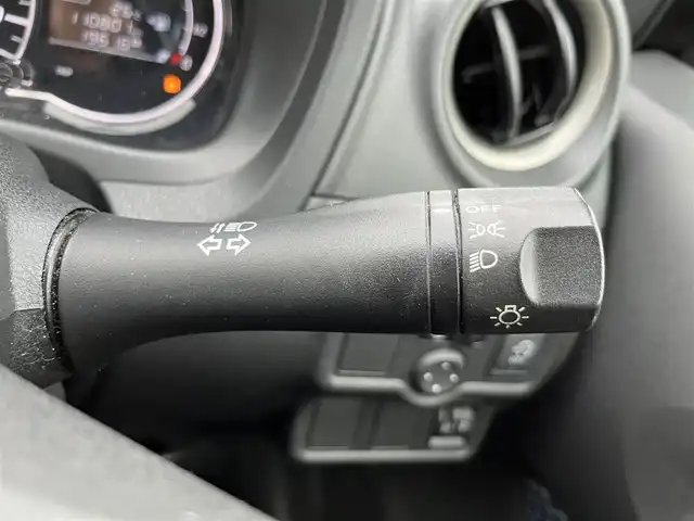 日産 ノート X DIG－S 鳥取県 2012(平24)年 11.1万km スーパーブラック スーパーチャージャー/純正ナビ/ワンセグ/CD/AUX/プッシュエンジンスタート/純正14インチアルミホイール/アイドリングストップ/電動格納ミラー/フロアマット/ドアバイザー/保証書/取扱説明書