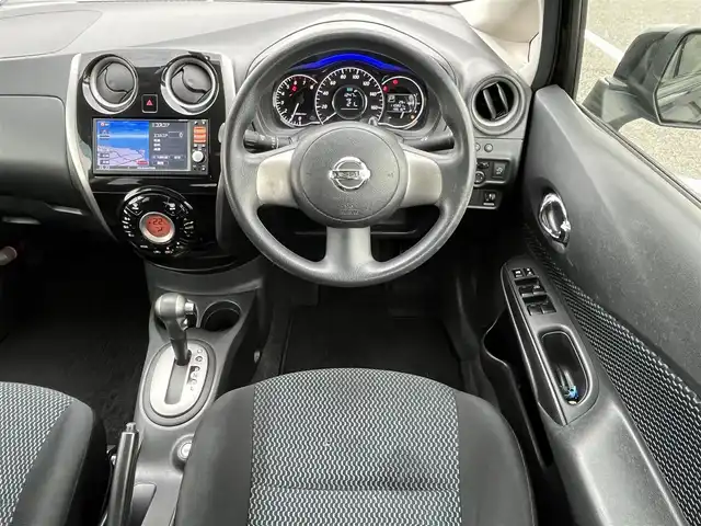 日産 ノート X DIG－S 鳥取県 2012(平24)年 11.1万km スーパーブラック スーパーチャージャー/純正ナビ/ワンセグ/CD/AUX/プッシュエンジンスタート/純正14インチアルミホイール/アイドリングストップ/電動格納ミラー/フロアマット/ドアバイザー/保証書/取扱説明書